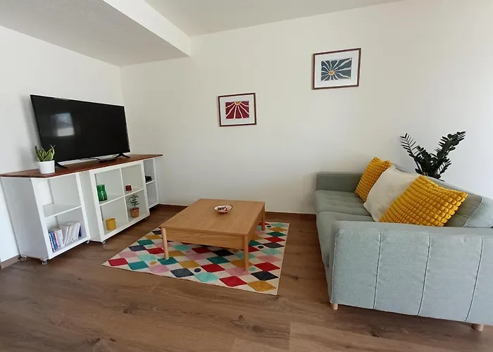 Neuf, Parking Prive, 2 Apartment *